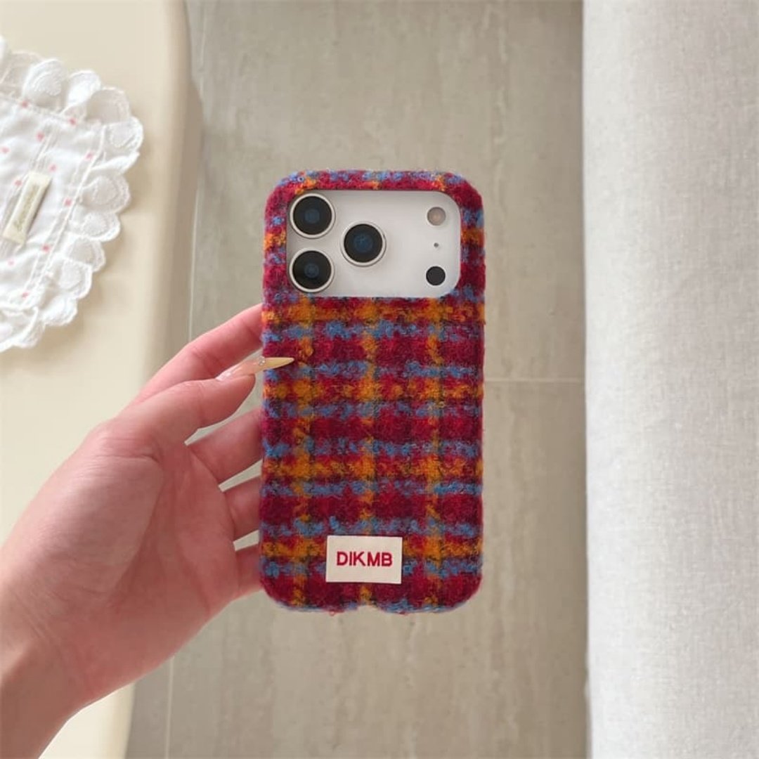 Phone Cases Iphone 13 - Winter Warm Plaid Fuzzy Phone Case